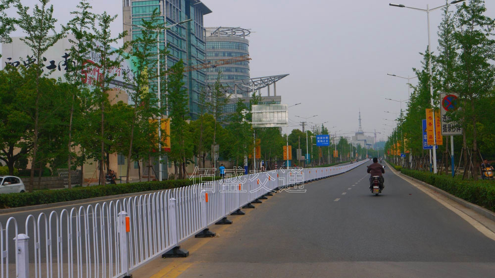 青浦道路护栏厂家直销