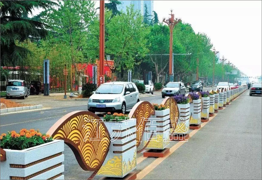 道路、市政护栏的广泛应用
