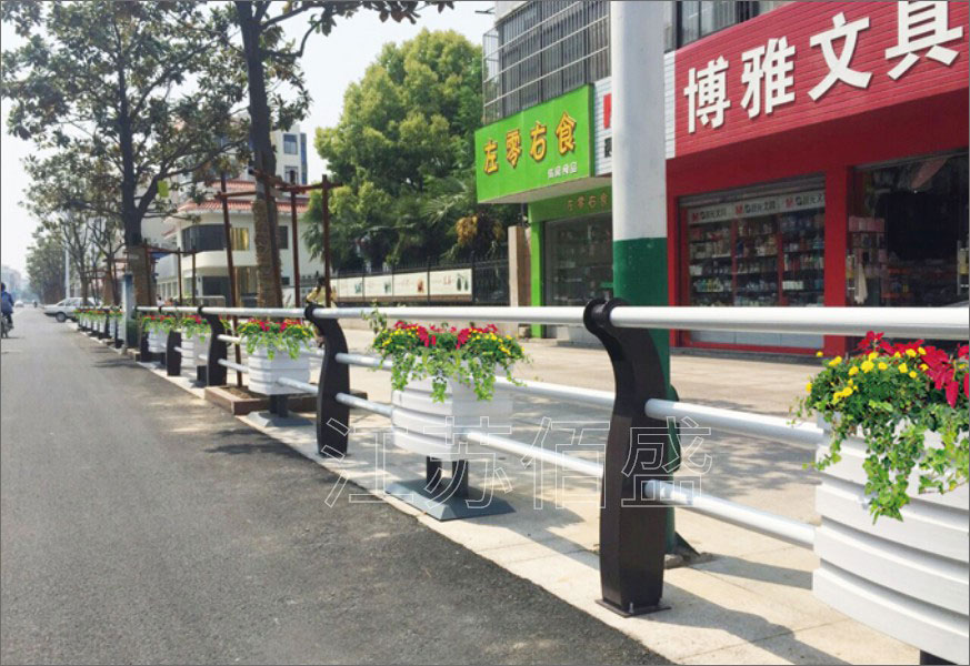 景观护栏需选用拼装式技术规划、加工制作